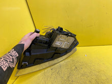 Laden Sie das Bild in den Galerie-Viewer, Frontscheinwerfer Audi A4 B6 8E0941004 Xenon Rechts Scheinwerfer Headlight