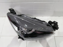 Laden Sie das Bild in den Galerie-Viewer, Frontscheinwerfer Mazda 2 D43N-51030 Rechts Scheinwerfer Headlight