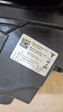 Laden Sie das Bild in den Galerie-Viewer, Frontscheinwerfer Tesla Model S 1563713-95-C Links Scheinwerfer Headlight