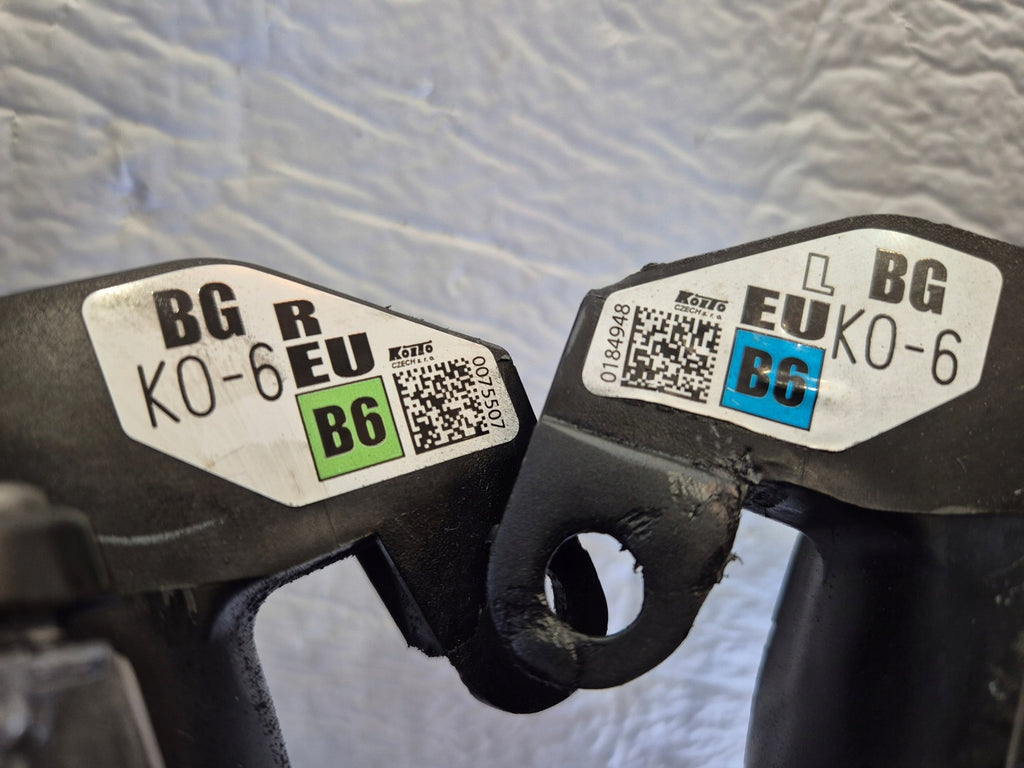 Frontscheinwerfer Toyota Yaris 81130-K0060 Ein Satz Scheinwerfer Headlight SCH1372935069gj