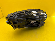 Laden Sie das Bild in den Galerie-Viewer, Frontscheinwerfer Mercedes-Benz W177 A1779061403 LED Rechts Headlight SCH8209620011km