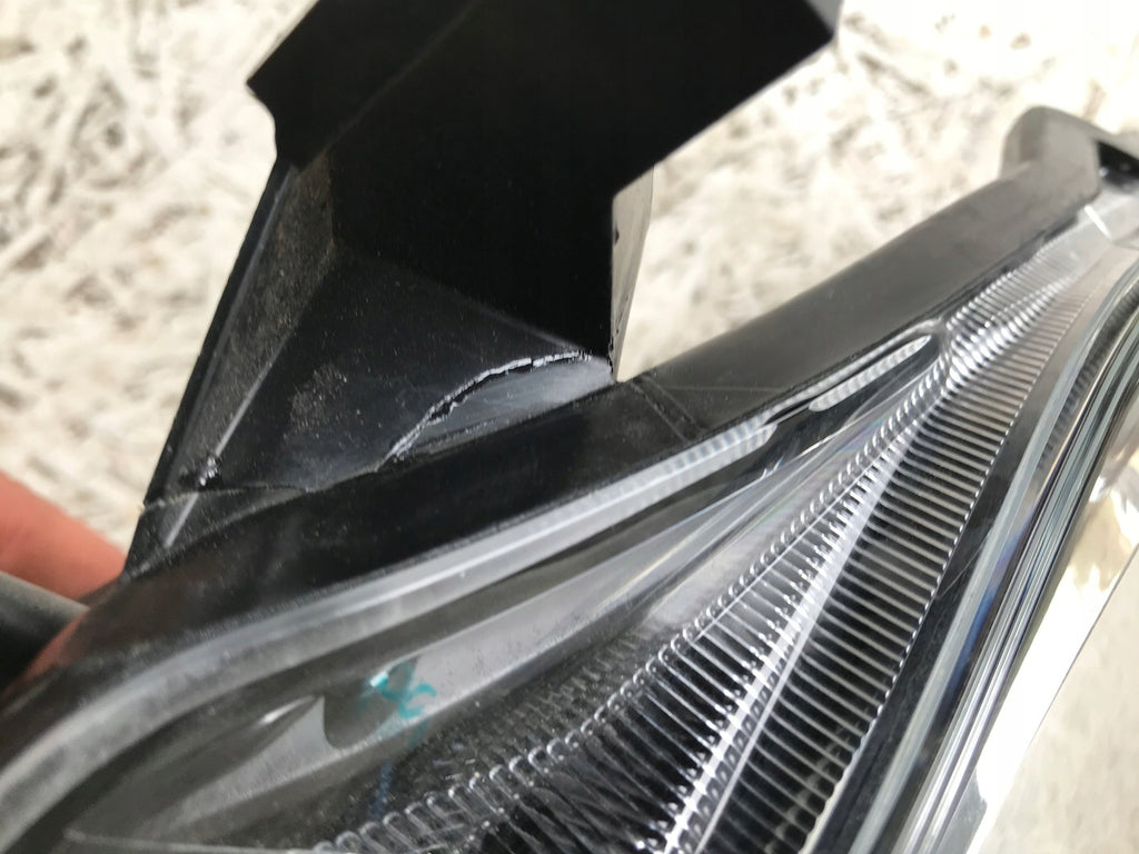 Frontscheinwerfer Toyota Hilux Rechts Scheinwerfer Headlight SCH9083615495az