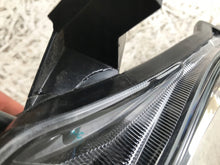 Laden Sie das Bild in den Galerie-Viewer, Frontscheinwerfer Toyota Hilux Rechts Scheinwerfer Headlight SCH9083615495az