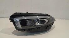 Laden Sie das Bild in den Galerie-Viewer, Frontscheinwerfer Mercedes-Benz W177 A1779062700 LED Rechts oder Links SCH5623543778cq