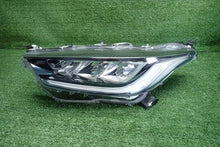 Load image into Gallery viewer, Frontscheinwerfer Toyota Yaris 0074644 Links Scheinwerfer Headlight SCH4020764648fk
