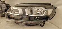 Laden Sie das Bild in den Galerie-Viewer, Frontscheinwerfer Opel Zafira C Vivaro 9808567680 9808567780 Rechts oder Links
