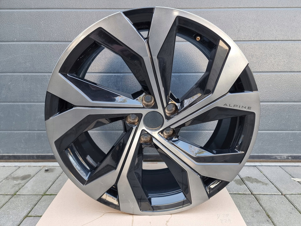 1x Alufelge 20 Zoll 8.0" 5x114.3 403001493R Alpine Rim Wheel