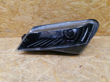 Laden Sie das Bild in den Galerie-Viewer, Frontscheinwerfer Skoda Superb III 3V1941015B Xenon Links Scheinwerfer Headlight