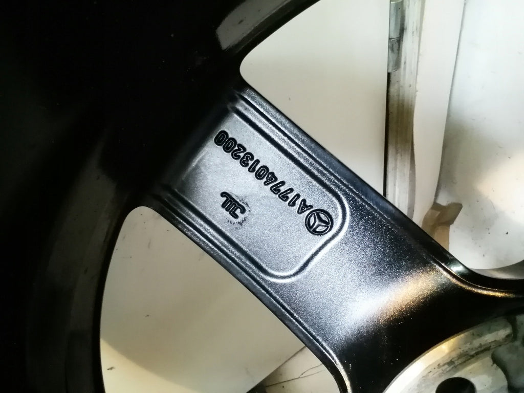 1x Alufelge 18 Zoll 7.5" 5x112 49ET Glanz Schwarz A1774013200 Mercedes-Benz FEL9155804221yr