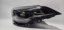 Laden Sie das Bild in den Galerie-Viewer, Frontscheinwerfer Opel Astra 39077801 LED Rechts Scheinwerfer Headlight