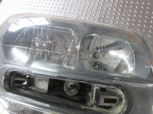 Laden Sie das Bild in den Galerie-Viewer, Frontscheinwerfer Chevrolet Trailblazer 40280748 Rechts Scheinwerfer Headlight