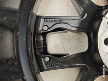 Load image into Gallery viewer, 1x Alufelge 18 Zoll 8.5" 5x112 36ET Glanz Schwarz 8747286 BMW Rim Wheel FEL8109165366lb