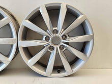Load image into Gallery viewer, 4x Alufelge 17 Zoll 5x112 5G0601025K VW Golf Vii Rim Wheel FEL7424625134wk