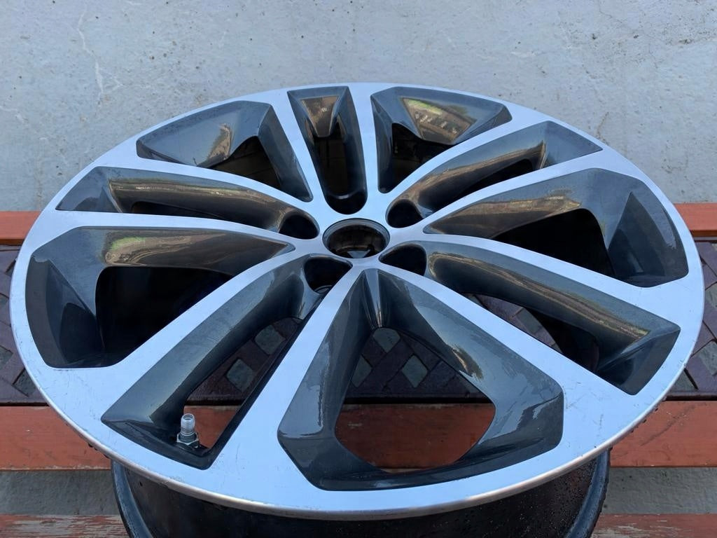 1x Alufelge 19 Zoll 8.5" 5x108 45ET Glanz Graphit HK8M-1007-EA Jaguar F-Pace Mg