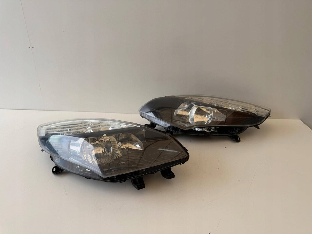 Frontscheinwerfer Renault Scenic 89902925 89902926 Ein Satz Headlight SCH2980148432si
