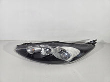 Laden Sie das Bild in den Galerie-Viewer, Frontscheinwerfer Ford Fiesta I VII 130720261302 Links Scheinwerfer Headlight SCH9804432459fe