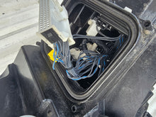 Laden Sie das Bild in den Galerie-Viewer, Frontscheinwerfer Mercedes-Benz Gle A1679066604 Rechts Scheinwerfer Headlight