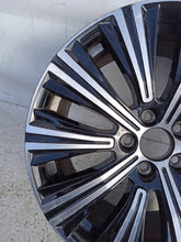 Laden Sie das Bild in den Galerie-Viewer, 1x Alufelge 18 Zoll 8.0&quot; 5x108 42ET 32243391 Volvo S90 V90 Rim Wheel