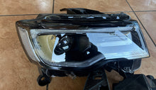 Load image into Gallery viewer, Frontscheinwerfer Jeep Grand Cherokee Wk2 68266651AH 68266652AH LED Ein Satz SCH6195277613vh