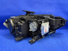 Load image into Gallery viewer, Frontscheinwerfer Audi A5 8T0941005C Xenon Ein Stück (Rechts oder Links)