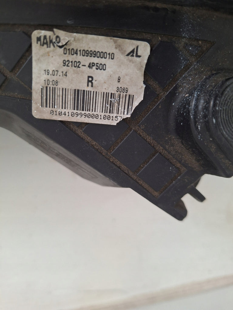 Frontscheinwerfer Hyundai I20 92102-4P500 Rechts Scheinwerfer Headlight