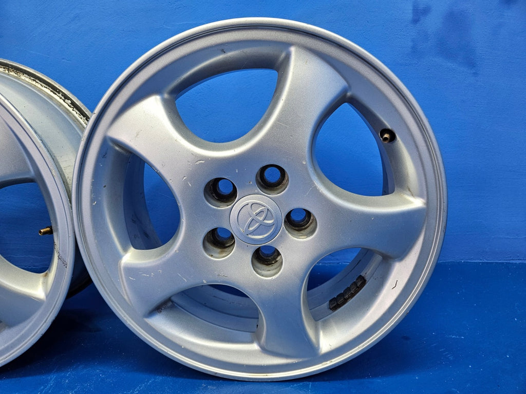 4x Alufelge 15 Zoll 6.0" 5x114.3 PZ406-T0674-Z Toyota Rim Wheel FEL8938046674kv