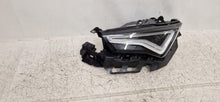 Laden Sie das Bild in den Galerie-Viewer, Frontscheinwerfer Seat Ateca 576941031B LED Links Scheinwerfer Headlight