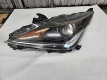 Load image into Gallery viewer, Frontscheinwerfer Toyota Aygo 811700H210 Links Scheinwerfer Headlight SCH5509319141fk