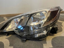 Laden Sie das Bild in den Galerie-Viewer, Frontscheinwerfer Mitsubishi Space Star 8301D445 Vorderseite Headlight