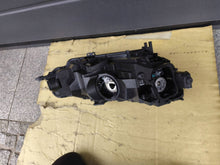 Laden Sie das Bild in den Galerie-Viewer, Frontscheinwerfer Audi A5 8W6941043 Xenon Links Scheinwerfer Headlight SCH3920150282uq