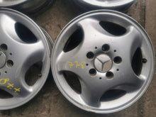 Load image into Gallery viewer, 4x Alufelge 15 Zoll 5.5" 5x112 42ET AA4144010102 Mercedes-Benz Rim Wheel FEL1904120095qg