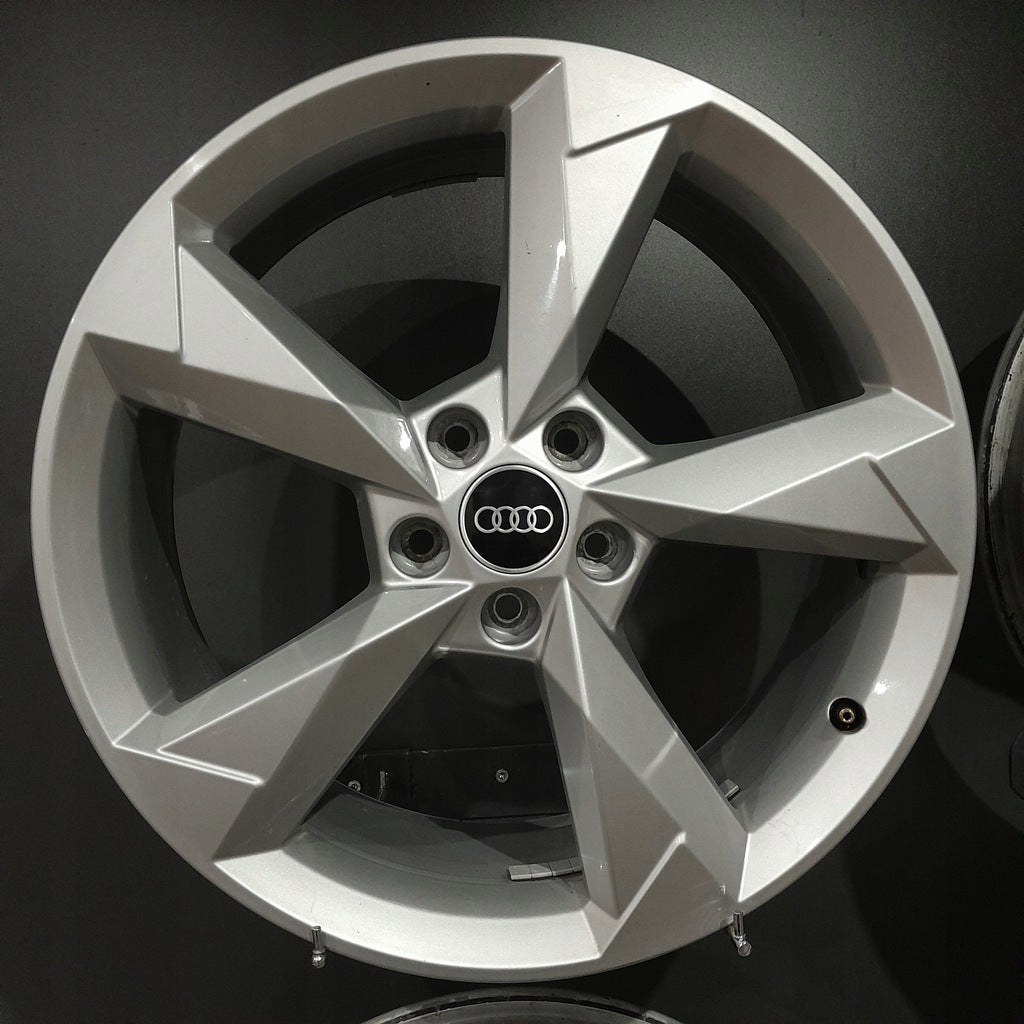 4x Alufelge 19 Zoll 7.0" 5x112 43ET Glanz Silber 83A601025N Audi Q3 Rim Wheel FEL2218374649ln