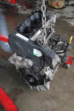 Load image into Gallery viewer, Motor Audi Seat Skoda Superb III CRL 2.0 TDI 150PS 124TKm 2017 Diesel Unkomplett MOT7092433921zv
