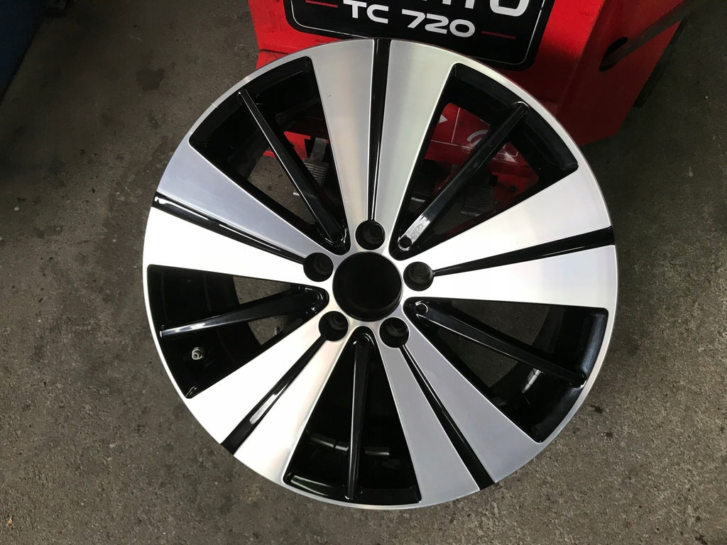 1x Alufelge 18 Zoll 7.5" 5x112 52ET Glanz Schwarz A2464011800 Mercedes-Benz FEL7748841512md