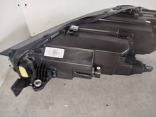 Laden Sie das Bild in den Galerie-Viewer, Frontscheinwerfer Skoda Superb 3P1941016A Rechts Scheinwerfer Headlight SCH3475862203mx