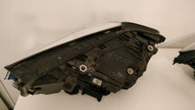 Laden Sie das Bild in den Galerie-Viewer, Frontscheinwerfer BMW 5 G31 G30 8499111-01 Ein Stück (Rechts oder Links)