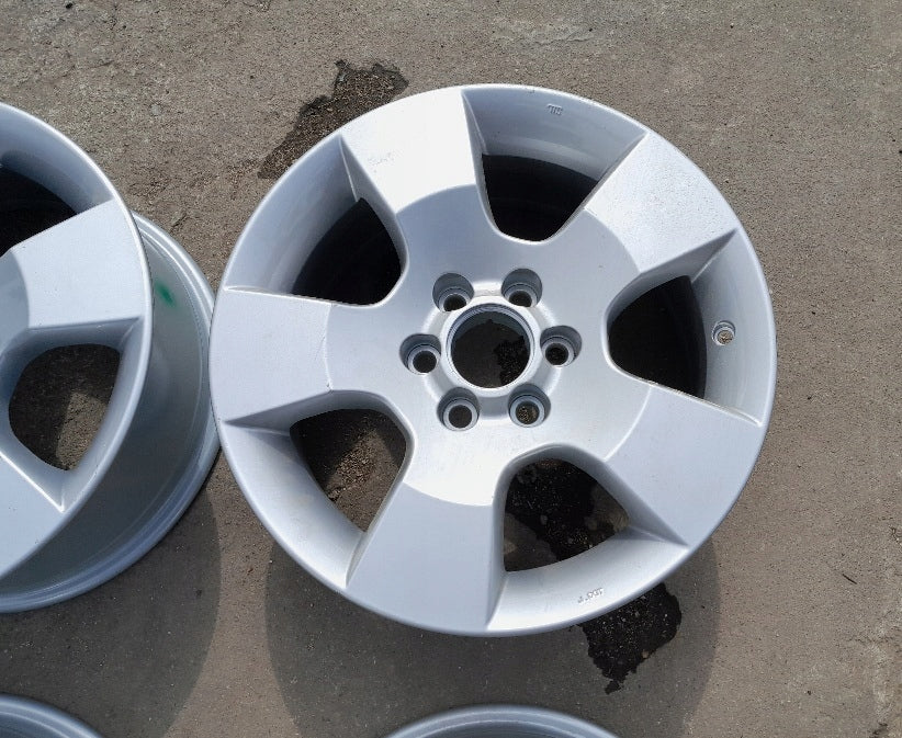 1x Alufelge 16 Zoll 7.0" 6x114.3 30ET Glanz Silber Nissan Navara Pathfinder I FEL7808335517lh