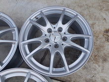 Load image into Gallery viewer, 4x Alufelge 16 Zoll 6.5&quot; 5x112 49ET Glanz Silber 4011302 Mercedes-Benz Cla