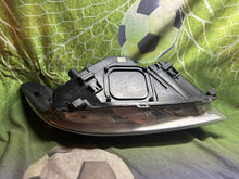 Laden Sie das Bild in den Galerie-Viewer, Frontscheinwerfer Ford Focus II 8L0945095 Links Scheinwerfer Headlight SCH8785674546bj