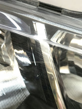 Laden Sie das Bild in den Galerie-Viewer, Frontscheinwerfer Dacia Duster 260101133R LED Rechts Scheinwerfer Headlight