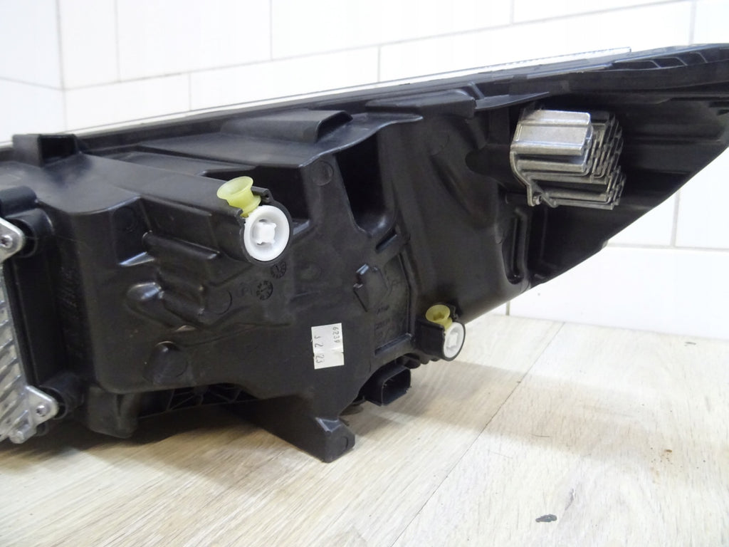 Frontscheinwerfer Ford Focus NX7B-13E016-AG Rechts Scheinwerfer Headlight SCH8617402127an