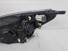 Laden Sie das Bild in den Galerie-Viewer, Frontscheinwerfer Ford Focus LED Rechts Scheinwerfer Headlight