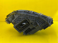 Laden Sie das Bild in den Galerie-Viewer, Frontscheinwerfer Mercedes-Benz Gla H247 A2479066401 LED Rechts Headlight SCH6783627734tb