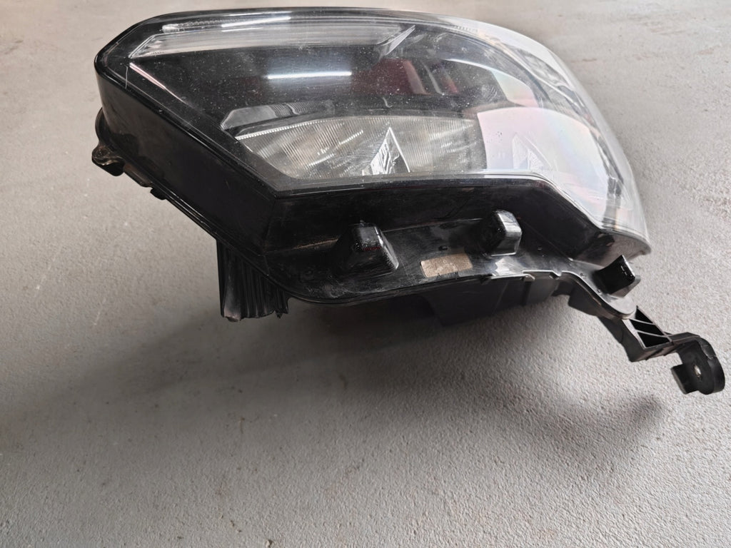 Frontscheinwerfer Renault Master Links Scheinwerfer Headlight SCH9741526174xv