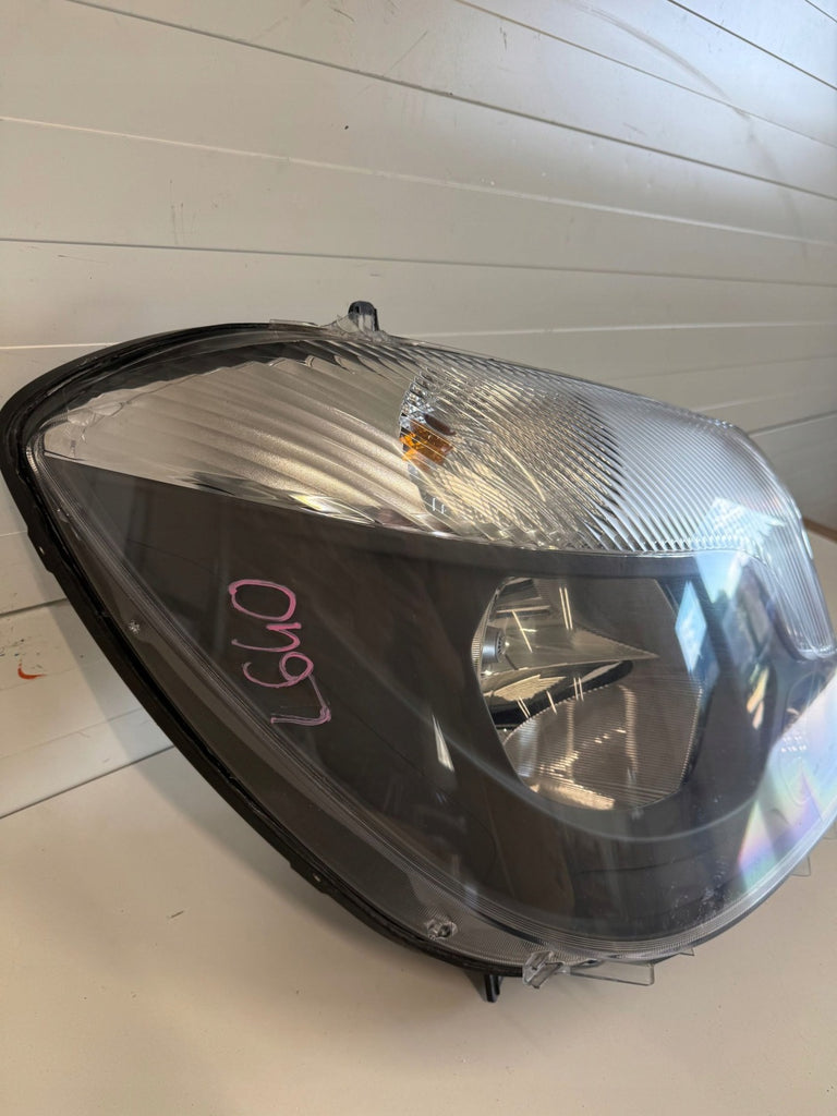 Frontscheinwerfer Mercedes-Benz Sprinter A9068202461 Rechts Headlight SCH6242833405qs