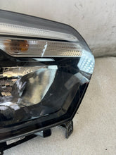 Load image into Gallery viewer, Frontscheinwerfer Renault Master 260105567R Rechts Scheinwerfer Headlight