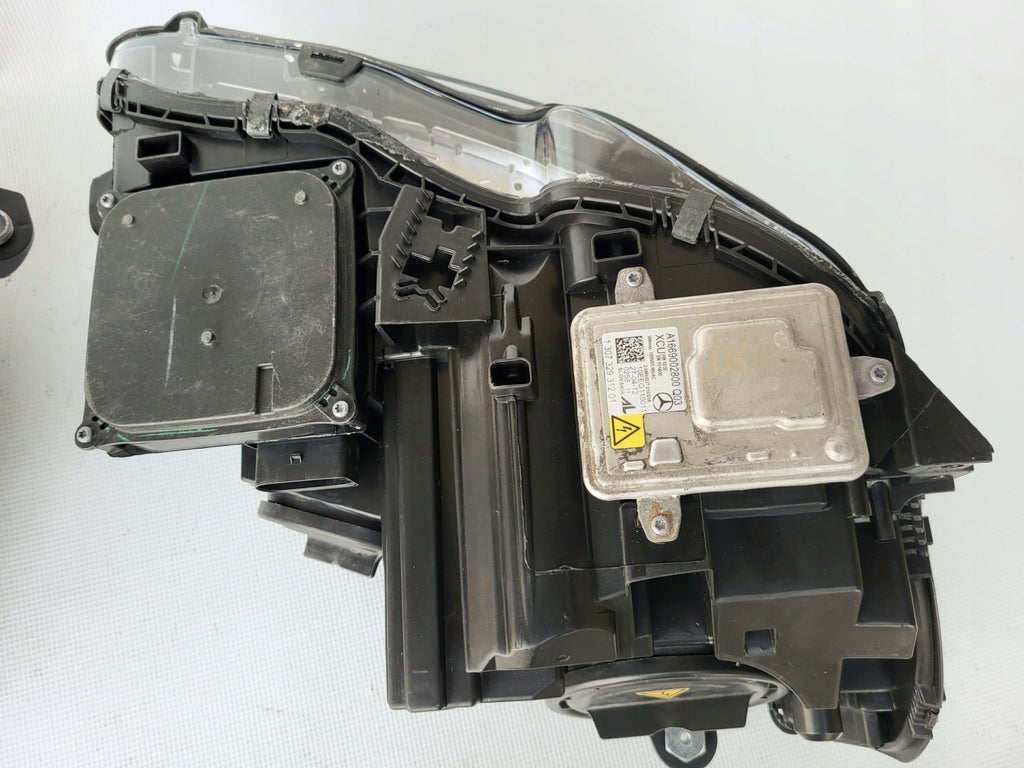 Frontscheinwerfer Mercedes-Benz W204 A2048204339 A2048204439 Xenon Ein Satz SCH8602809051rw