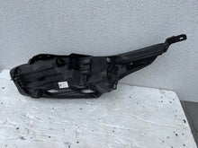 Laden Sie das Bild in den Galerie-Viewer, Frontscheinwerfer Kia Ceed 92102-J7XXX Rechts Scheinwerfer Headlight