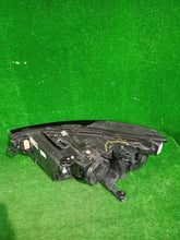 Laden Sie das Bild in den Galerie-Viewer, Frontscheinwerfer Seat Leon 5FB941006D Rechts Scheinwerfer Headlight SCH7057034152ai