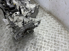 Laden Sie das Bild in den Galerie-Viewer, Motor Peugeot 2008 II 10Z1AF 1.2 2023 Benzin Engine Unkomplett MOT3176686430dw